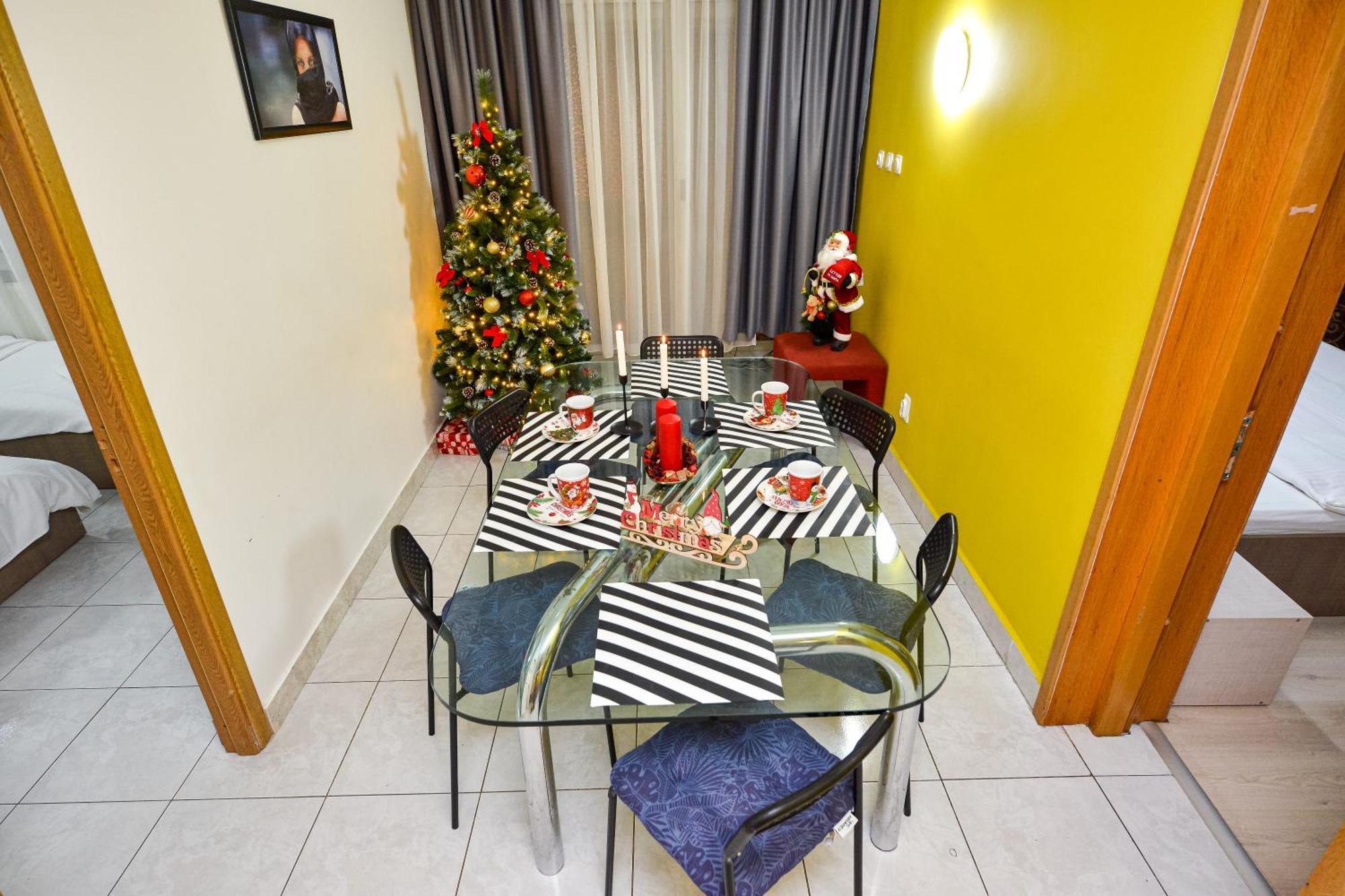 The Lincoln Suites - Central Shabbat Friendly Apartments 布加勒斯特 外观 照片