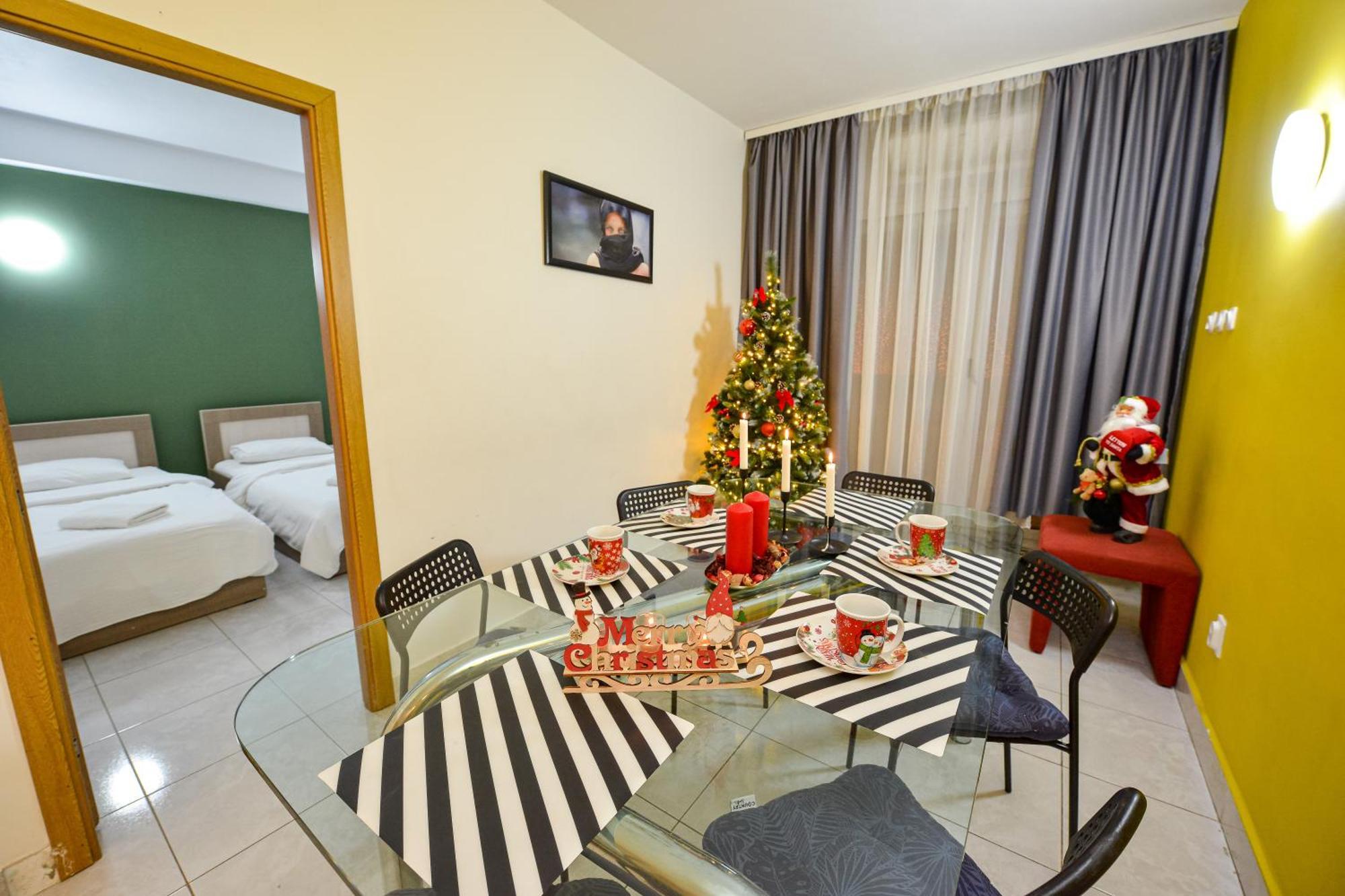 The Lincoln Suites - Central Shabbat Friendly Apartments 布加勒斯特 外观 照片