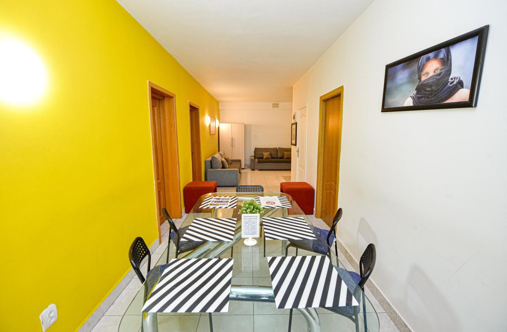 The Lincoln Suites - Central Shabbat Friendly Apartments 布加勒斯特 外观 照片