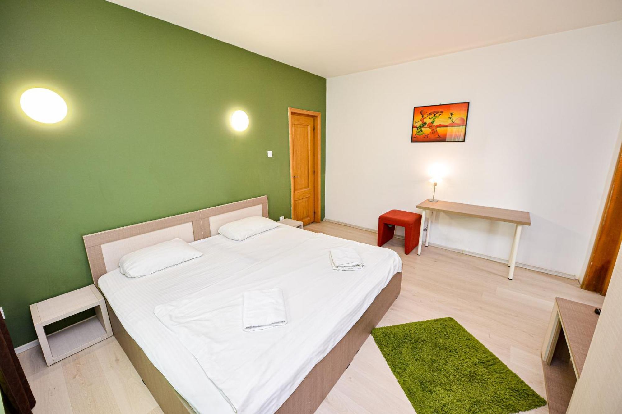 The Lincoln Suites - Central Shabbat Friendly Apartments 布加勒斯特 外观 照片