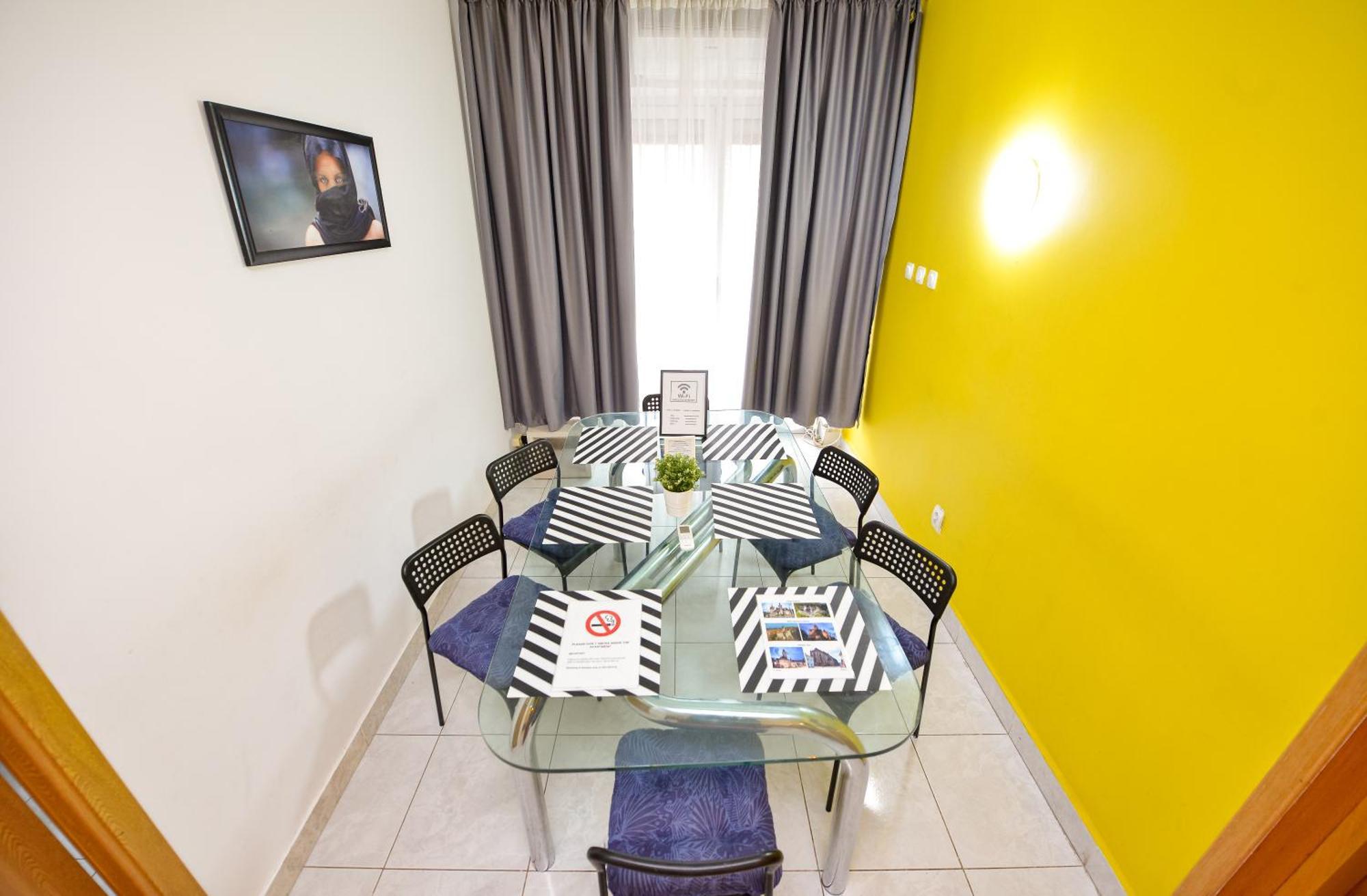 The Lincoln Suites - Central Shabbat Friendly Apartments 布加勒斯特 外观 照片