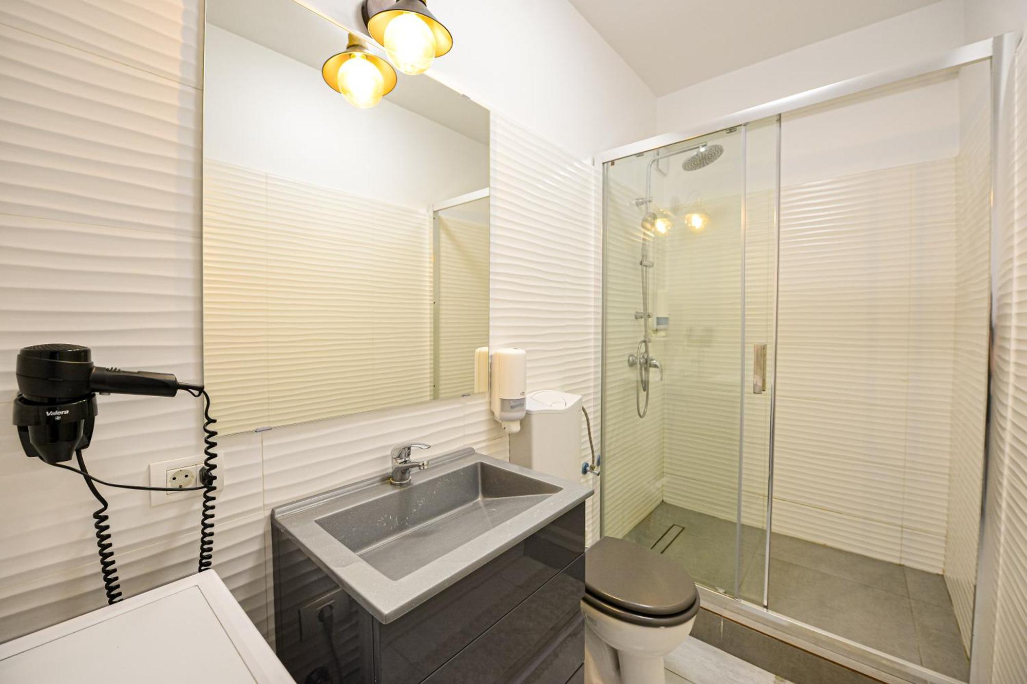 The Lincoln Suites - Central Shabbat Friendly Apartments 布加勒斯特 外观 照片