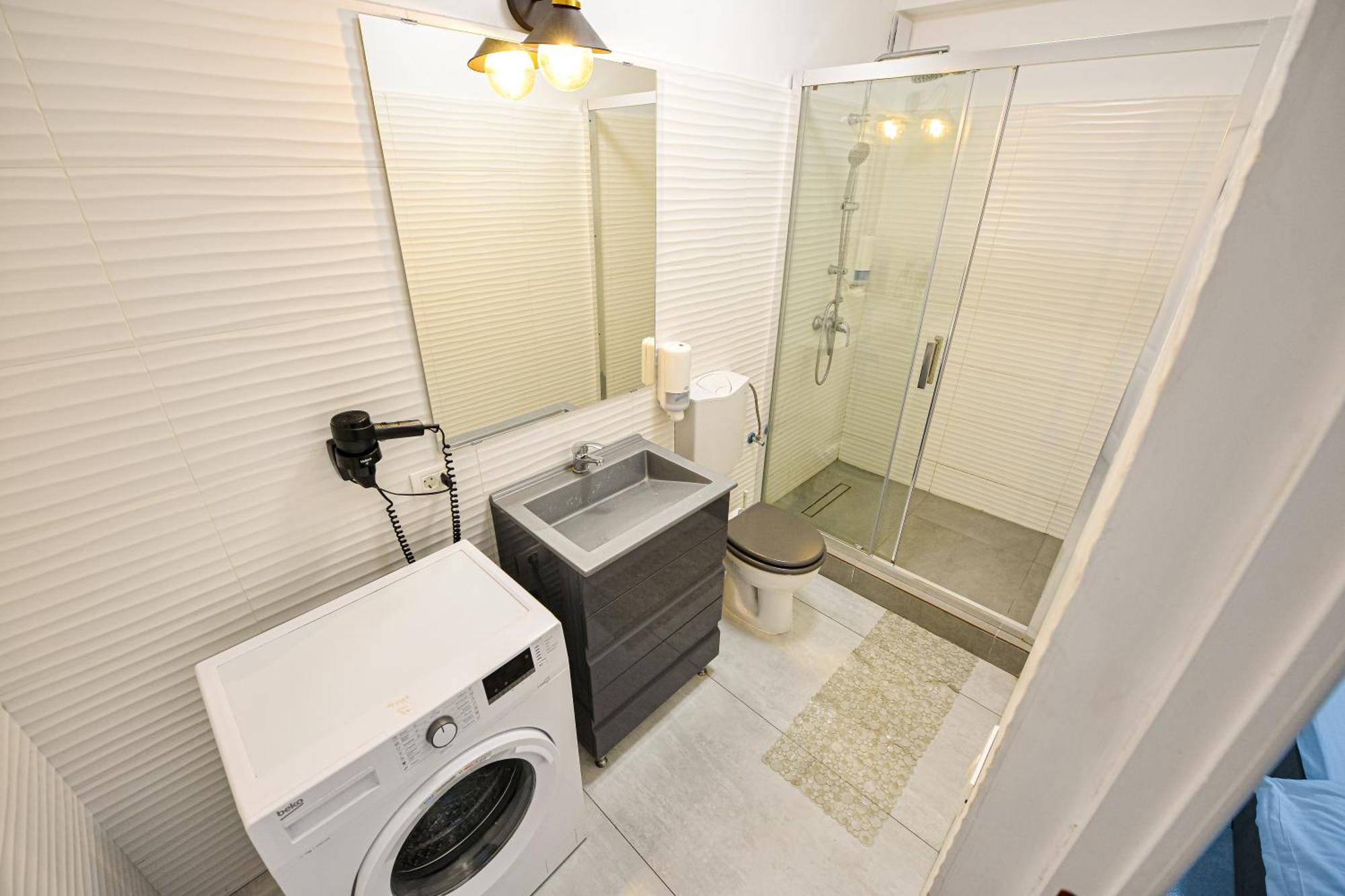 The Lincoln Suites - Central Shabbat Friendly Apartments 布加勒斯特 外观 照片