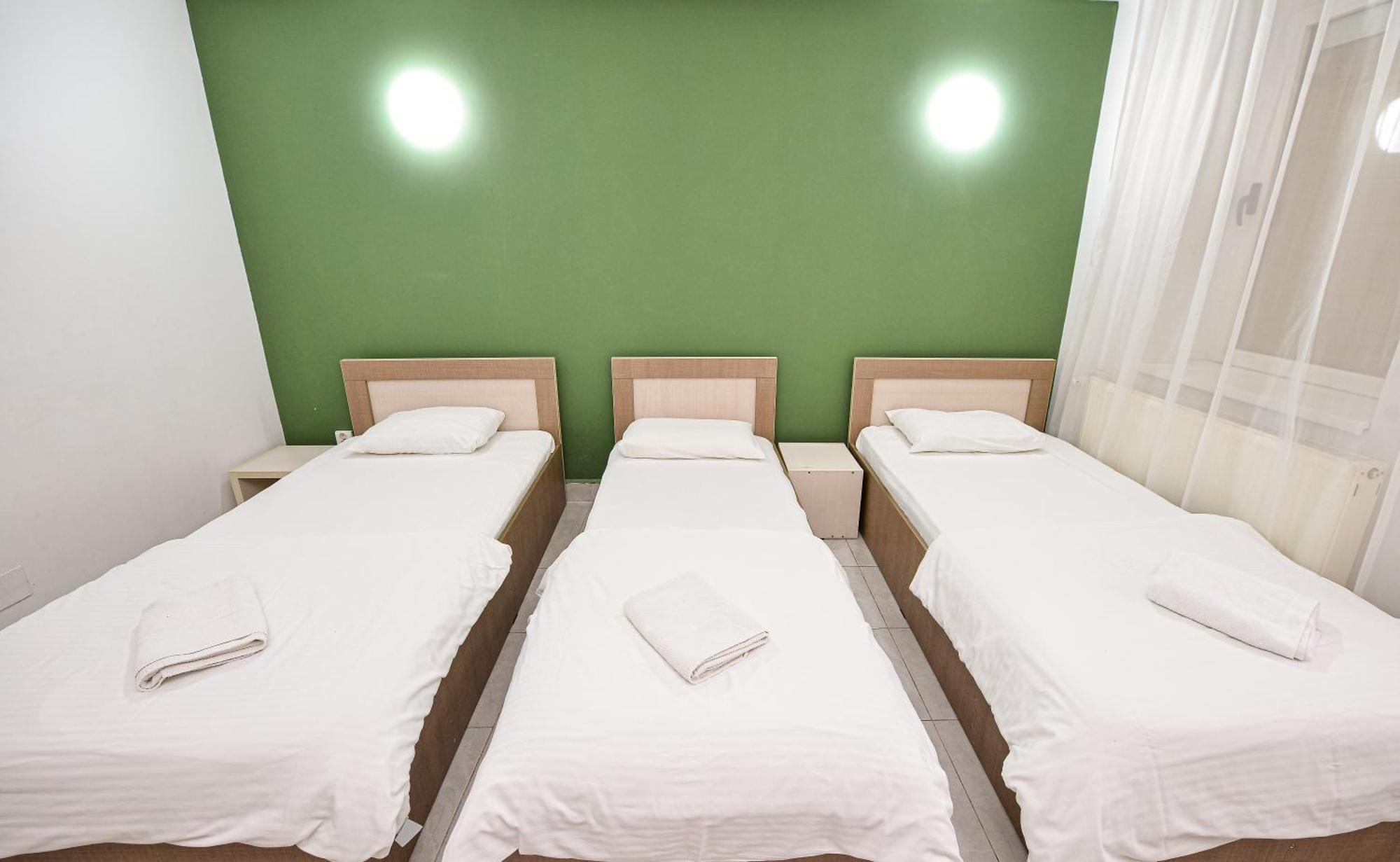 The Lincoln Suites - Central Shabbat Friendly Apartments 布加勒斯特 外观 照片