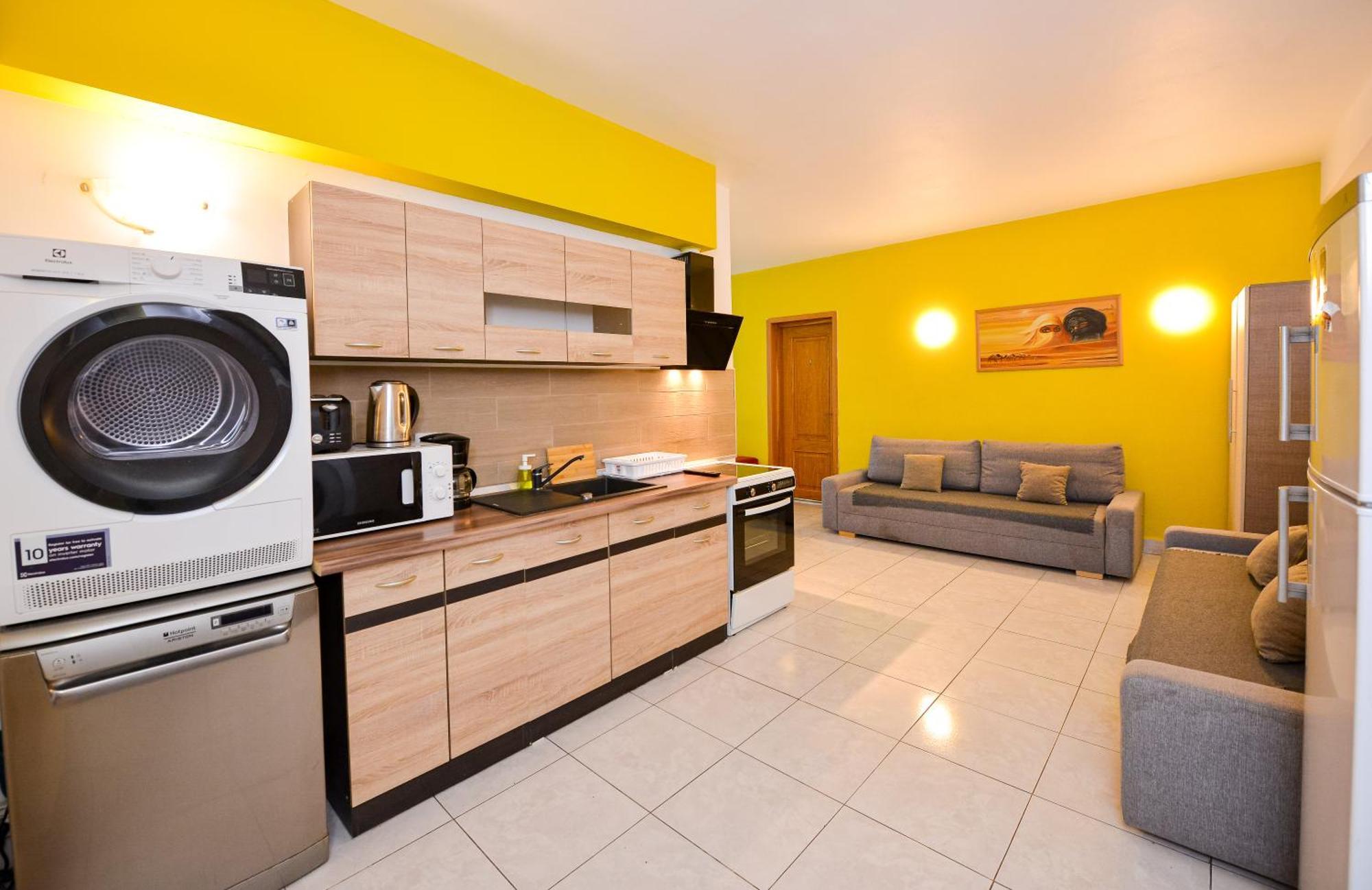 The Lincoln Suites - Central Shabbat Friendly Apartments 布加勒斯特 外观 照片